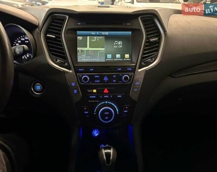 Білий Хендай Санта Фе, об'ємом двигуна 2 л та пробігом 167 тис. км за 19900 $, фото 14 на Automoto.ua