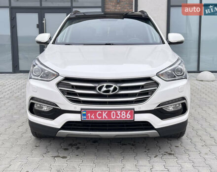 Белый Хендай Санта Фе, объемом двигателя 2.2 л и пробегом 158 тыс. км за 23600 $, фото 1 на Automoto.ua