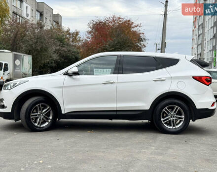 Белый Хендай Санта Фе, объемом двигателя 2.2 л и пробегом 146 тыс. км за 18500 $, фото 3 на Automoto.ua