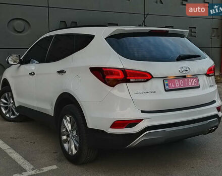 Білий Хендай Санта Фе, об'ємом двигуна 2 л та пробігом 189 тис. км за 18888 $, фото 1 на Automoto.ua