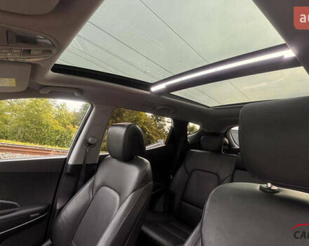 Белый Хендай Санта Фе, объемом двигателя 2.2 л и пробегом 156 тыс. км за 23600 $, фото 99 на Automoto.ua