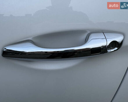 Белый Хендай Санта Фе, объемом двигателя 2.2 л и пробегом 168 тыс. км за 23300 $, фото 11 на Automoto.ua