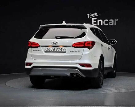 Белый Хендай Санта Фе, объемом двигателя 2.2 л и пробегом 105 тыс. км за 5200 $, фото 3 на Automoto.ua