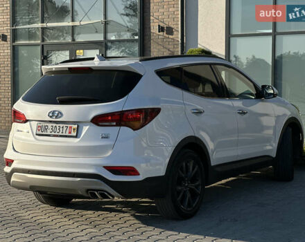 Белый Хендай Санта Фе, объемом двигателя 2.2 л и пробегом 157 тыс. км за 23650 $, фото 10 на Automoto.ua
