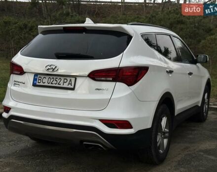 Белый Хендай Санта Фе, объемом двигателя 2.4 л и пробегом 110 тыс. км за 14750 $, фото 9 на Automoto.ua