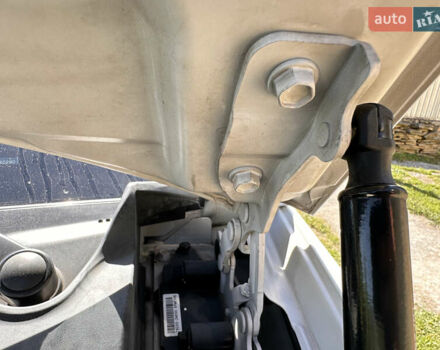 Білий Хендай Санта Фе, об'ємом двигуна 2.2 л та пробігом 155 тис. км за 23600 $, фото 54 на Automoto.ua