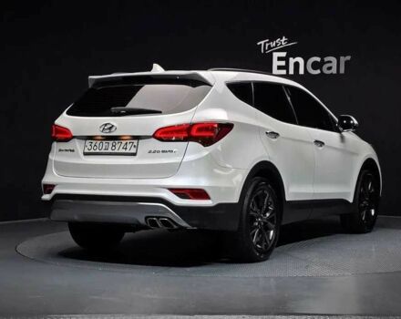 Белый Хендай Санта Фе, объемом двигателя 2.2 л и пробегом 105 тыс. км за 5200 $, фото 1 на Automoto.ua