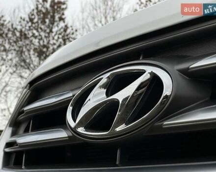 Белый Хендай Санта Фе, объемом двигателя 2.4 л и пробегом 110 тыс. км за 14750 $, фото 8 на Automoto.ua