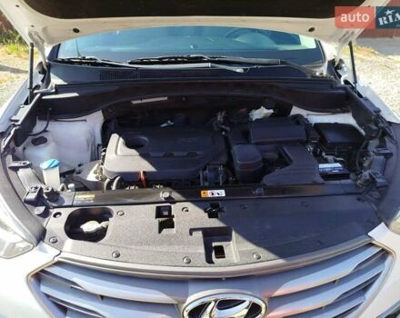 Белый Хендай Санта Фе, объемом двигателя 2.4 л и пробегом 94 тыс. км за 16500 $, фото 26 на Automoto.ua