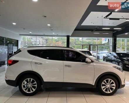 Білий Хендай Санта Фе, об'ємом двигуна 2 л та пробігом 167 тис. км за 19900 $, фото 3 на Automoto.ua