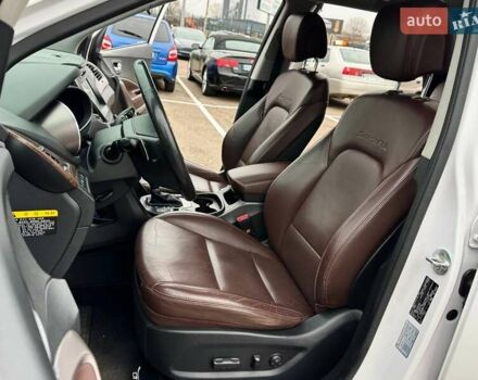 Белый Хендай Санта Фе, объемом двигателя 2.2 л и пробегом 211 тыс. км за 21990 $, фото 19 на Automoto.ua