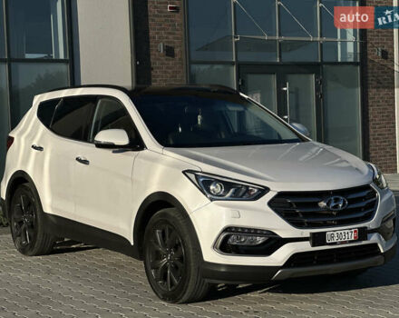 Белый Хендай Санта Фе, объемом двигателя 2.2 л и пробегом 156 тыс. км за 23600 $, фото 10 на Automoto.ua