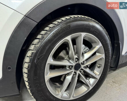 Белый Хендай Санта Фе, объемом двигателя 2.2 л и пробегом 168 тыс. км за 23300 $, фото 48 на Automoto.ua