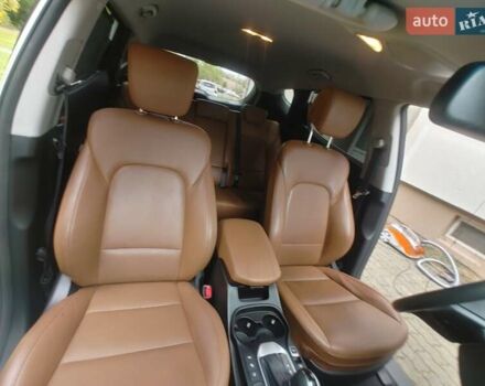 Белый Хендай Санта Фе, объемом двигателя 2.2 л и пробегом 189 тыс. км за 16946 $, фото 18 на Automoto.ua