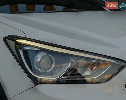 Білий Хендай Санта Фе, об'ємом двигуна 2 л та пробігом 189 тис. км за 18888 $, фото 26 на Automoto.ua