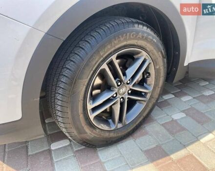 Білий Хендай Санта Фе, об'ємом двигуна 2.4 л та пробігом 164 тис. км за 12200 $, фото 13 на Automoto.ua