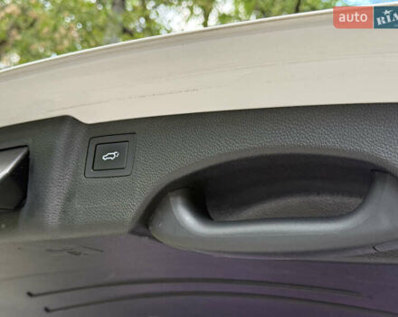 Белый Хендай Санта Фе, объемом двигателя 2 л и пробегом 183 тыс. км за 19555 $, фото 22 на Automoto.ua