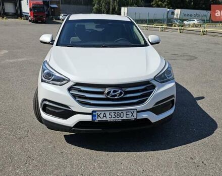 Білий Хендай Санта Фе, об'ємом двигуна 2.4 л та пробігом 205 тис. км за 13500 $, фото 9 на Automoto.ua