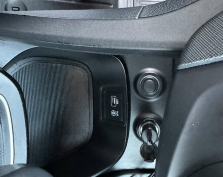 Белый Хендай Санта Фе, объемом двигателя 2.2 л и пробегом 168 тыс. км за 23300 $, фото 36 на Automoto.ua