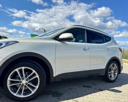 Белый Хендай Санта Фе, объемом двигателя 2 л и пробегом 154 тыс. км за 9500 $, фото 1 на Automoto.ua