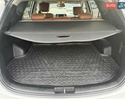 Білий Хендай Санта Фе, об'ємом двигуна 2.2 л та пробігом 170 тис. км за 21500 $, фото 14 на Automoto.ua