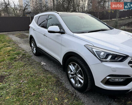 Белый Хендай Санта Фе, объемом двигателя 2.2 л и пробегом 168 тыс. км за 23300 $, фото 5 на Automoto.ua