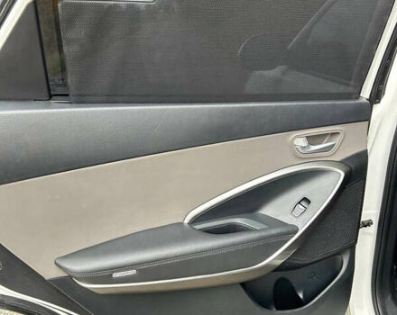 Белый Хендай Санта Фе, объемом двигателя 3.34 л и пробегом 205 тыс. км за 17300 $, фото 16 на Automoto.ua