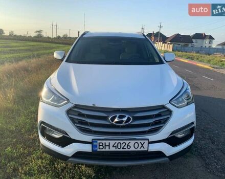 Белый Хендай Санта Фе, объемом двигателя 2.4 л и пробегом 78 тыс. км за 17500 $, фото 6 на Automoto.ua
