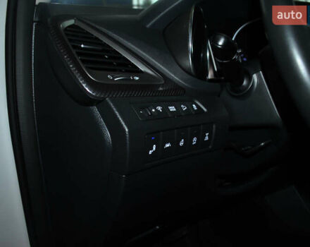 Белый Хендай Санта Фе, объемом двигателя 2.2 л и пробегом 109 тыс. км за 24900 $, фото 25 на Automoto.ua