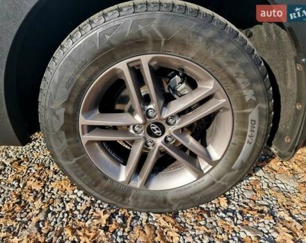 Белый Хендай Санта Фе, объемом двигателя 2.2 л и пробегом 146 тыс. км за 21200 $, фото 56 на Automoto.ua