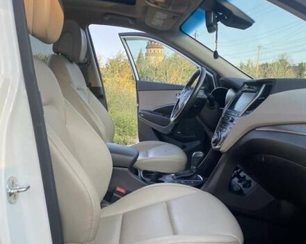 Белый Хендай Санта Фе, объемом двигателя 3.34 л и пробегом 92 тыс. км за 22500 $, фото 11 на Automoto.ua