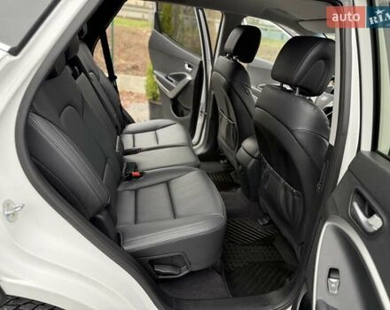 Белый Хендай Санта Фе, объемом двигателя 2.2 л и пробегом 141 тыс. км за 22900 $, фото 36 на Automoto.ua