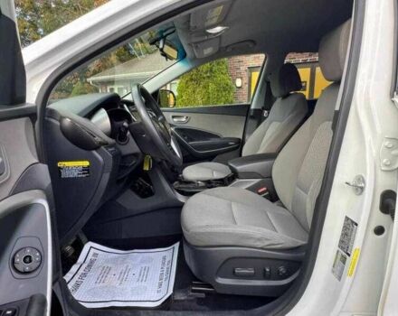 Белый Хендай Санта Фе, объемом двигателя 3.3 л и пробегом 70 тыс. км за 3800 $, фото 8 на Automoto.ua