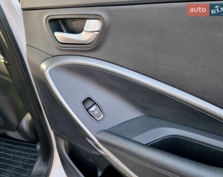 Белый Хендай Санта Фе, объемом двигателя 2.2 л и пробегом 146 тыс. км за 21200 $, фото 46 на Automoto.ua