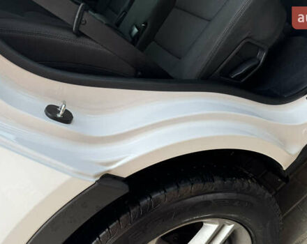 Білий Хендай Санта Фе, об'ємом двигуна 2.2 л та пробігом 141 тис. км за 22500 $, фото 113 на Automoto.ua