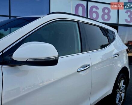 Белый Хендай Санта Фе, объемом двигателя 2.2 л и пробегом 146 тыс. км за 22950 $, фото 21 на Automoto.ua