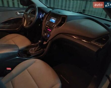 Белый Хендай Санта Фе, объемом двигателя 2.4 л и пробегом 172 тыс. км за 15000 $, фото 3 на Automoto.ua