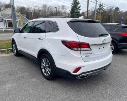 Белый Хендай Санта Фе, объемом двигателя 3.3 л и пробегом 70 тыс. км за 3800 $, фото 2 на Automoto.ua