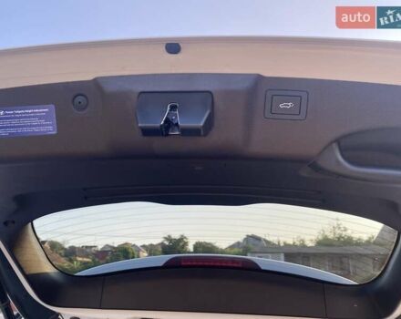 Белый Хендай Санта Фе, объемом двигателя 3.34 л и пробегом 92 тыс. км за 22500 $, фото 6 на Automoto.ua