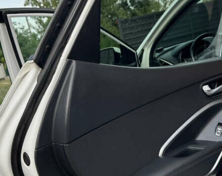 Білий Хендай Санта Фе, об'ємом двигуна 2.2 л та пробігом 141 тис. км за 22500 $, фото 125 на Automoto.ua