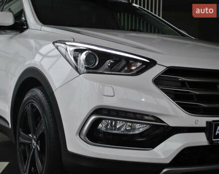 Белый Хендай Санта Фе, объемом двигателя 2.2 л и пробегом 109 тыс. км за 24900 $, фото 13 на Automoto.ua