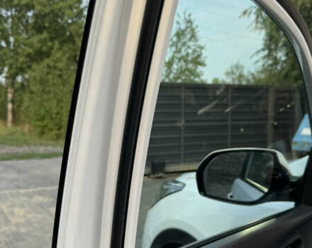 Білий Хендай Санта Фе, об'ємом двигуна 2.2 л та пробігом 141 тис. км за 22500 $, фото 67 на Automoto.ua