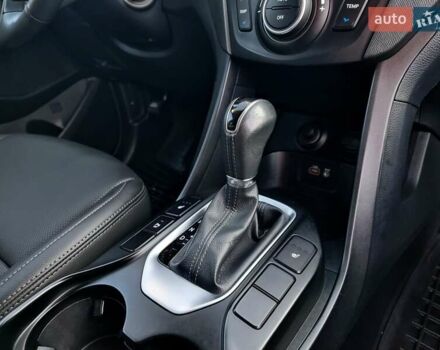 Белый Хендай Санта Фе, объемом двигателя 2.2 л и пробегом 146 тыс. км за 21200 $, фото 34 на Automoto.ua