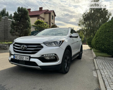 Белый Хендай Санта Фе, объемом двигателя 2 л и пробегом 90 тыс. км за 17000 $, фото 1 на Automoto.ua