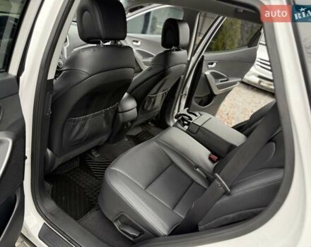 Белый Хендай Санта Фе, объемом двигателя 2.2 л и пробегом 141 тыс. км за 22900 $, фото 34 на Automoto.ua