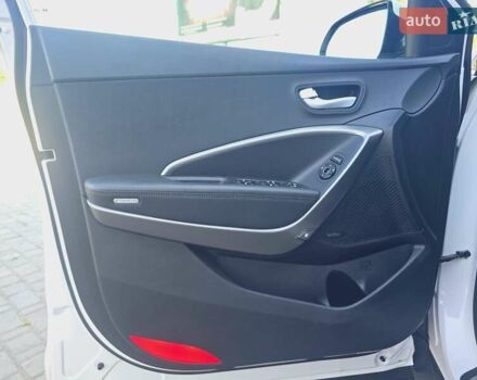 Белый Хендай Санта Фе, объемом двигателя 2.2 л и пробегом 146 тыс. км за 22950 $, фото 82 на Automoto.ua