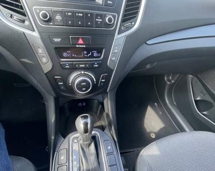 Хендай Санта Фе 2017 в Киеве на Automoto.ua Белый Хендай Санта Фе, объемом двигателя 2.2 л и пробегом 271 тыс. км за 17500 $, фото 20 на Automoto.ua