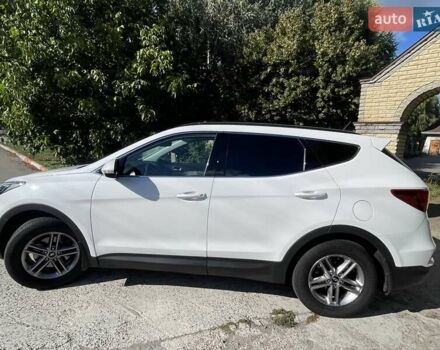 Хендай Санта Фе 2017 в Киеве на Automoto.ua Белый Хендай Санта Фе, объемом двигателя 2.2 л и пробегом 271 тыс. км за 17500 $, фото 3 на Automoto.ua