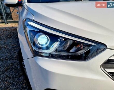 Белый Хендай Санта Фе, объемом двигателя 2.2 л и пробегом 146 тыс. км за 21200 $, фото 17 на Automoto.ua