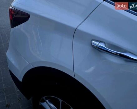 Белый Хендай Санта Фе, объемом двигателя 2.2 л и пробегом 146 тыс. км за 22950 $, фото 35 на Automoto.ua
